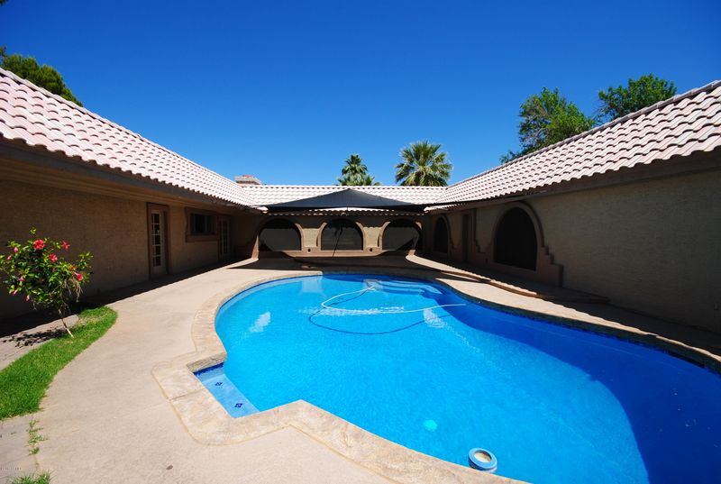 3321 W Morten Ave, Phoenix, AZ 85051