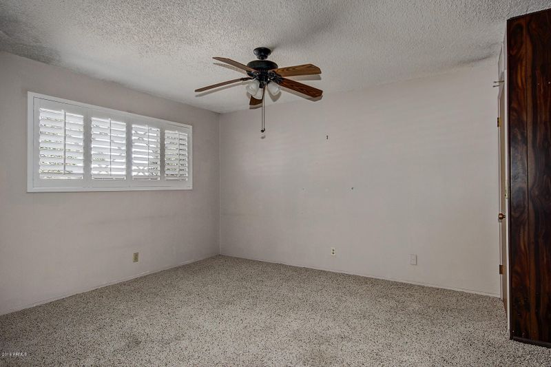 3321 W Paradise Dr, Phoenix, AZ 85029