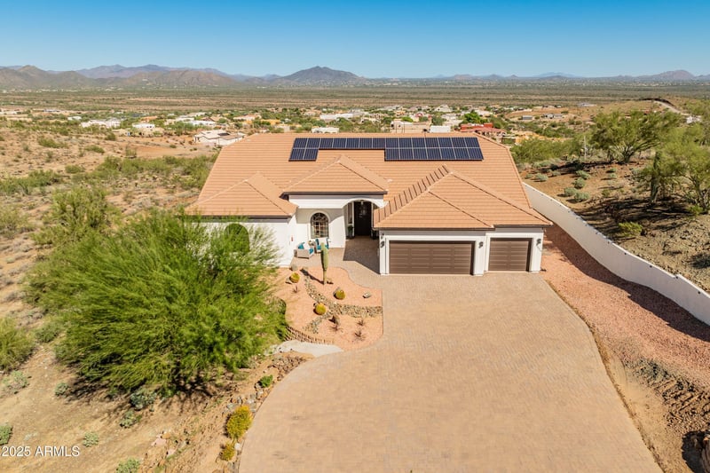 33219 7th Pl, Phoenix, AZ 85085