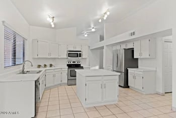 3322 Dry Creek Rd, Phoenix, AZ 85044