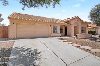 3322 E Dry Creek Rd, Phoenix, AZ 85044