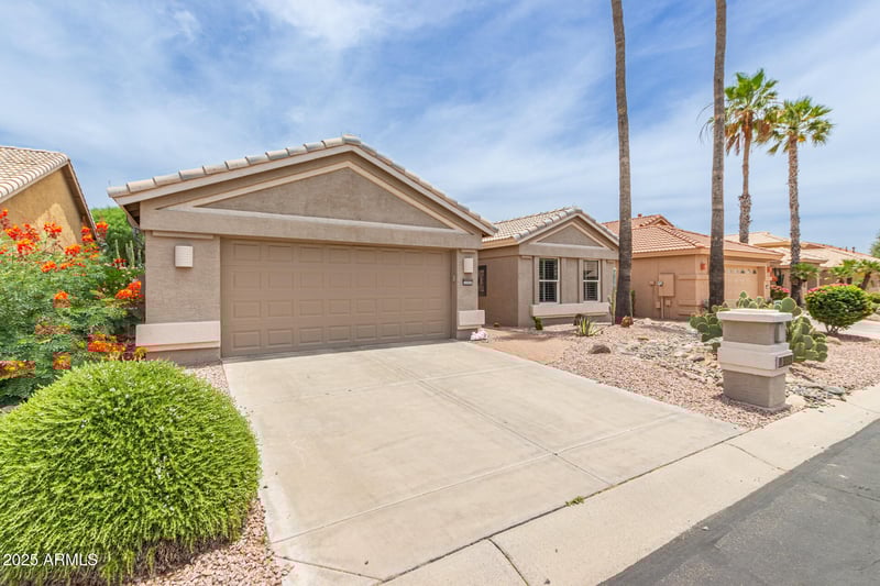 3323 146th Dr, Goodyear, AZ 85395