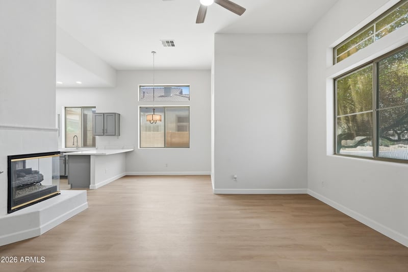 3323 N 142nd Dr, Goodyear, AZ 85395