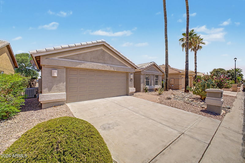 3323 146th Dr, Goodyear, AZ 85395