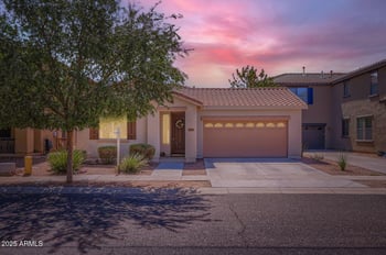 3323 Oakland St, Gilbert, AZ 85295