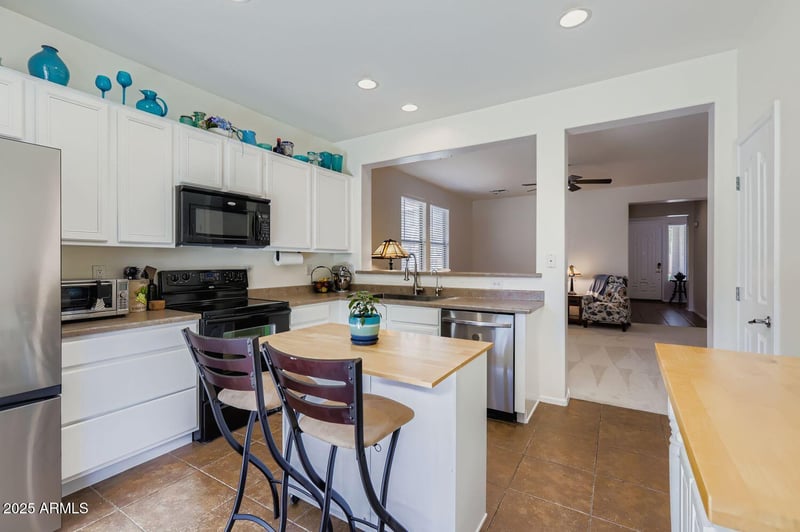 3323 Oakland St, Gilbert, AZ 85295