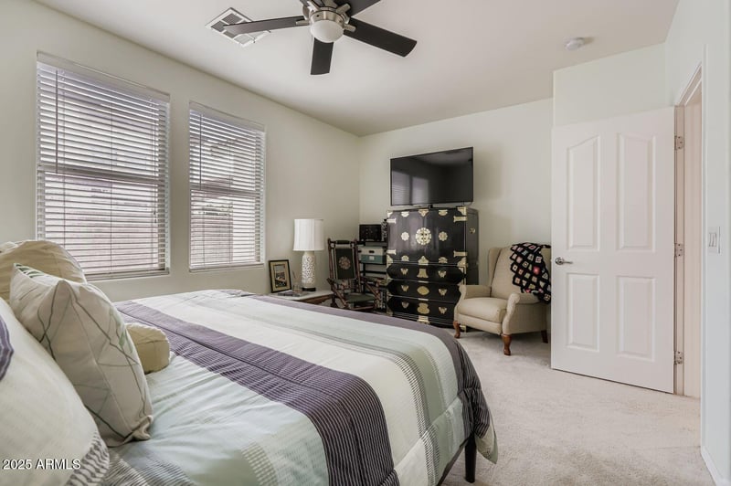 3323 Oakland St, Gilbert, AZ 85295