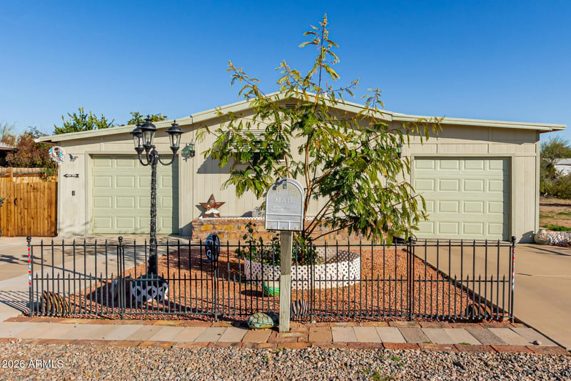 33233 224th Ave, Wittmann, AZ 85361