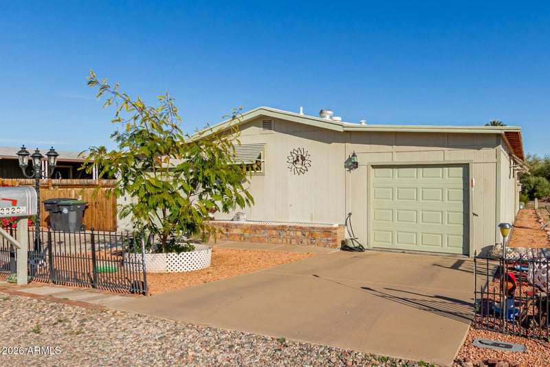 33233 224th Ave, Wittmann, AZ 85361