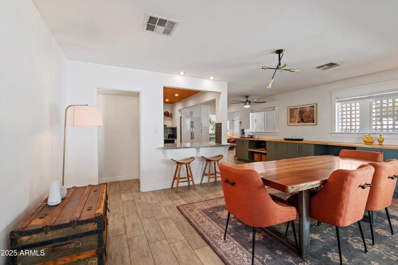 3324 25th St, Phoenix, AZ 85016