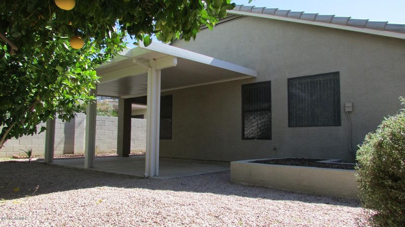 3324 E Blackhawk Dr, Phoenix, AZ 85050