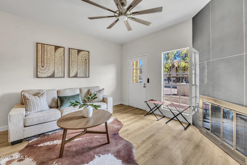 3324 Mcrae Way #2, Phoenix, AZ 85027
