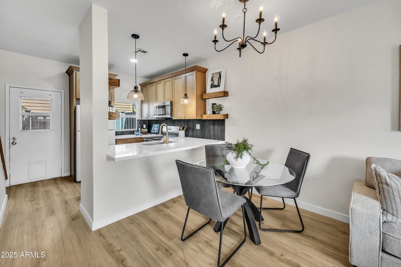 3324 Mcrae Way #2, Phoenix, AZ 85027