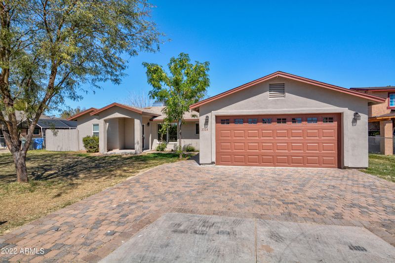 3324 W Latham St, Phoenix, AZ 85009