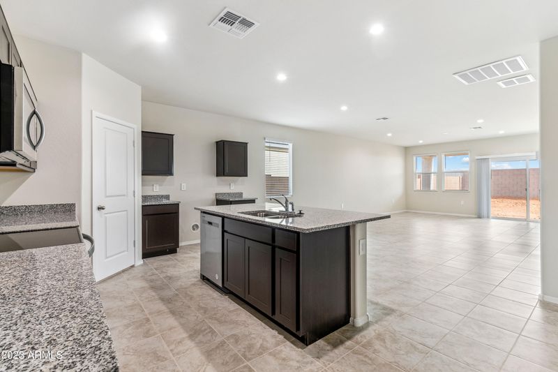 3324 W Sable Ave, Apache Junction, AZ 85120