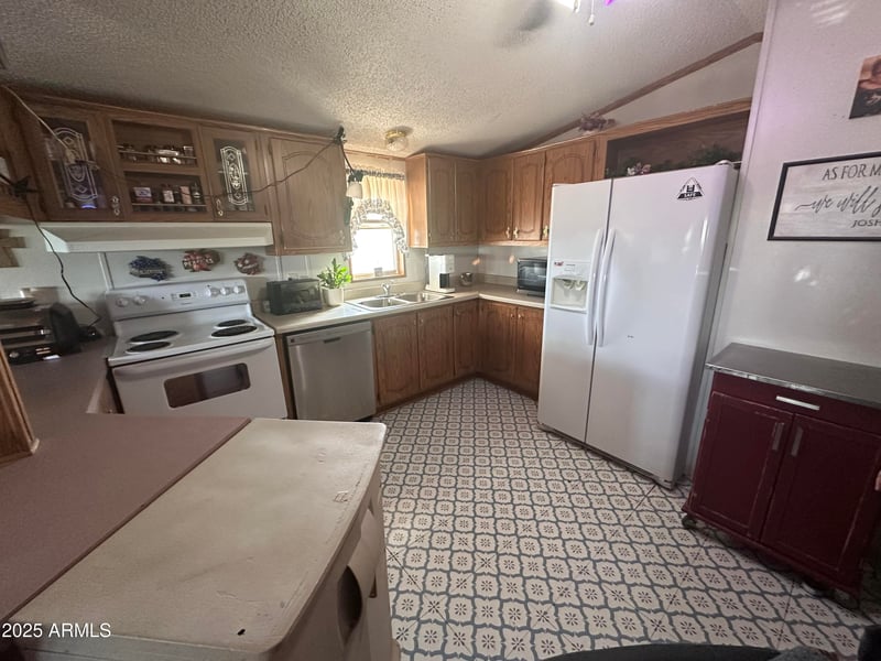 33240 224th Ave, Wittmann, AZ 85361