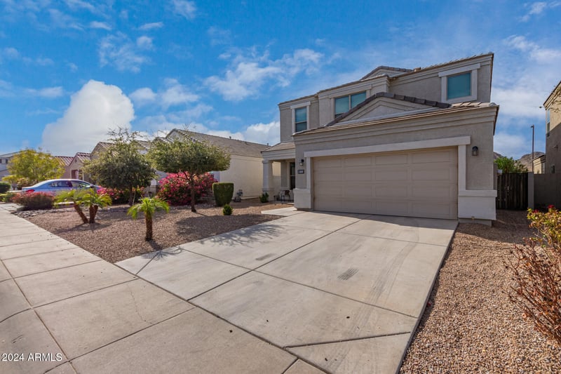 33242 Jamie Ln, San Tan Valley, AZ 85144