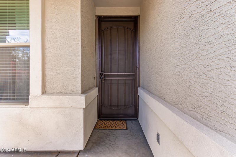 33242 Jamie Ln, San Tan Valley, AZ 85144