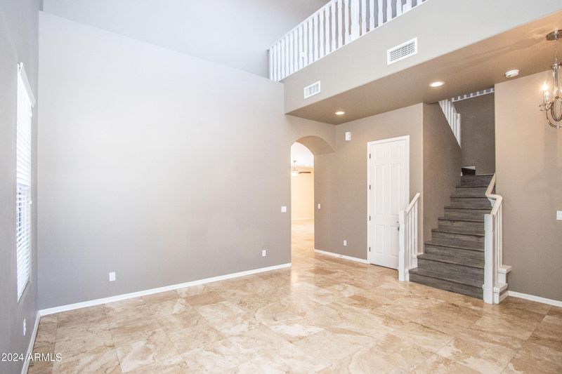 3325 E Ashurst Dr, Phoenix, AZ 85048