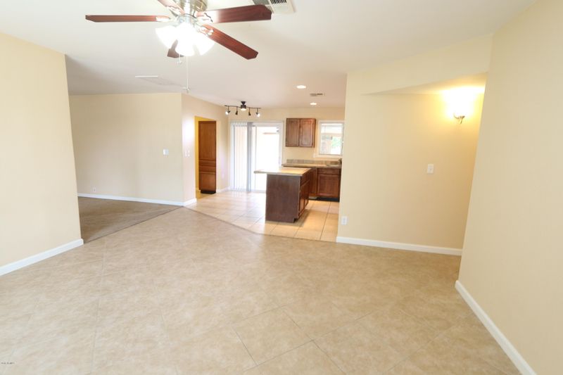 3325 E Helena Dr, Phoenix, AZ 85032