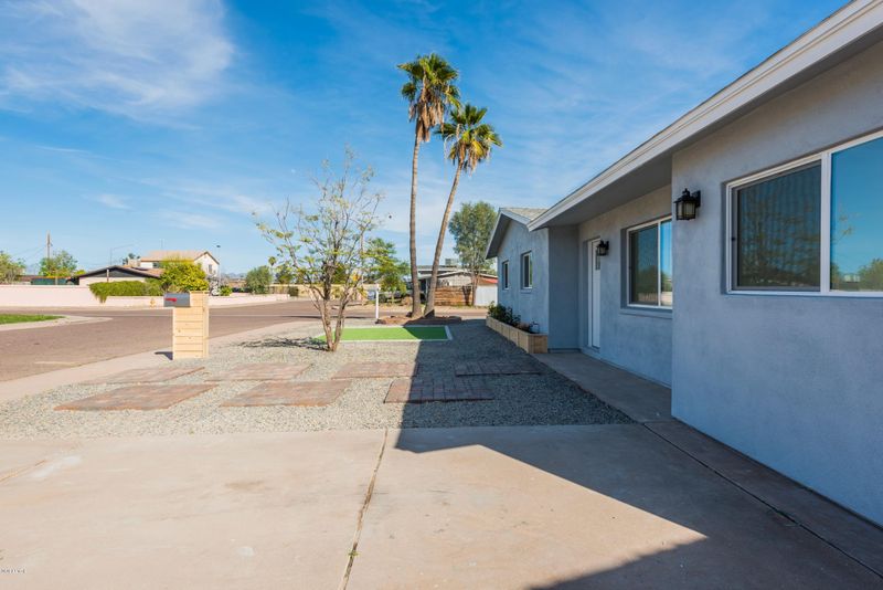 3325 E Hillery Dr, Phoenix, AZ 85032