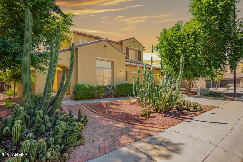 3325 Grand Canyon Dr, Chandler, AZ 85249