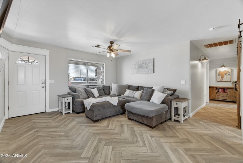 33250 Brinlee Ln, San Tan Valley, AZ 85143