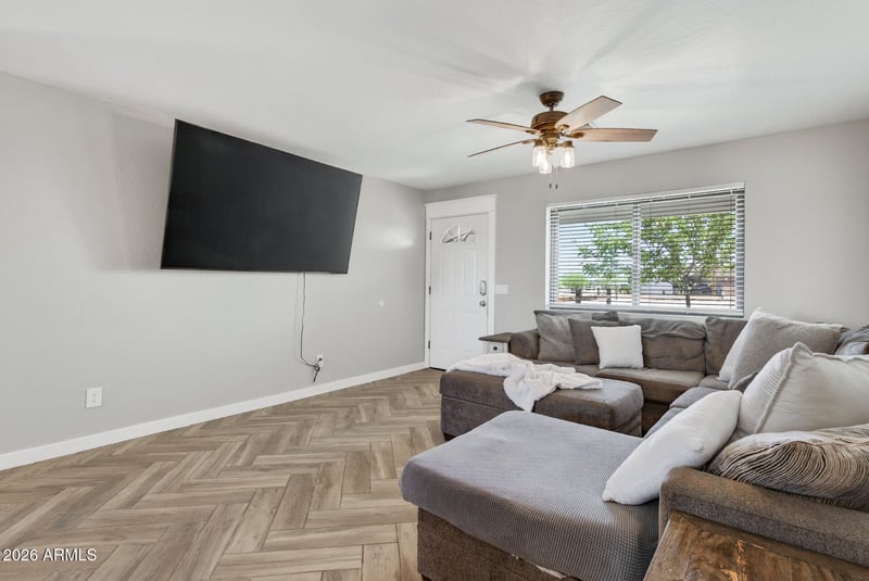33250 Brinlee Ln, San Tan Valley, AZ 85143