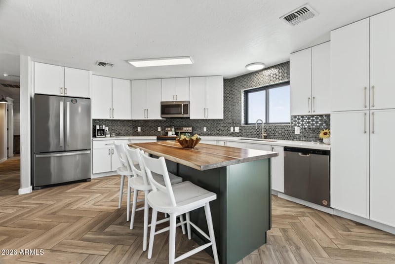 33250 Brinlee Ln, San Tan Valley, AZ 85143