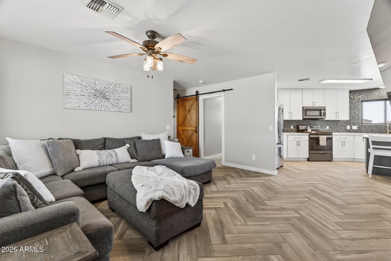 33250 N Brinlee Ln, San Tan Valley, AZ 85143