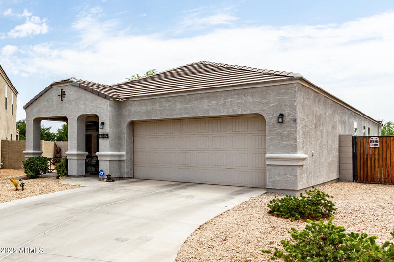 33259 Bowles Dr, San Tan Valley, AZ 85144