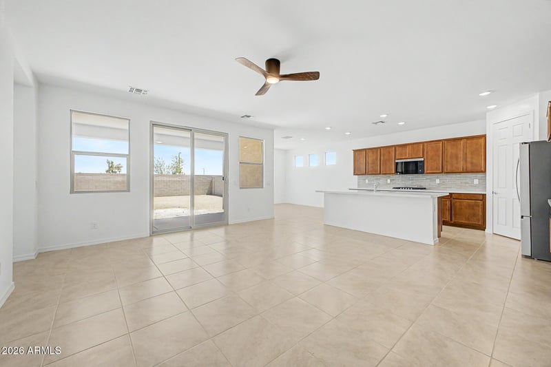 33259 N Zinfandel St, San Tan Valley, AZ 85143