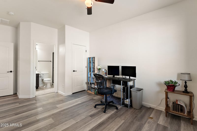 3326 31st St, Mesa, AZ 85213