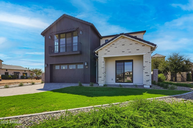 3326 Stuart Ct, Gilbert, AZ 85297