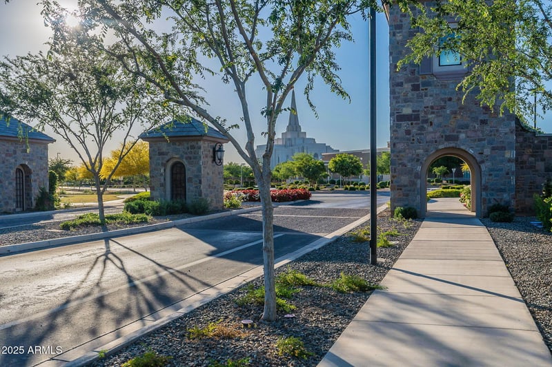 3326 Stuart Ct, Gilbert, AZ 85297