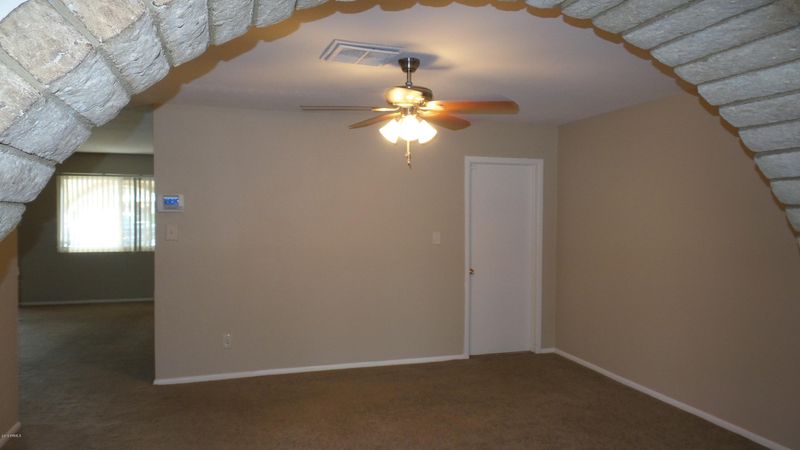 3326 W Glenn Dr, Phoenix, AZ 85051
