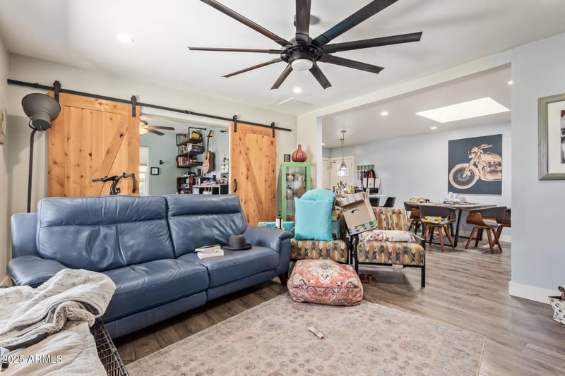 3327 18th Ave, Phoenix, AZ 85015