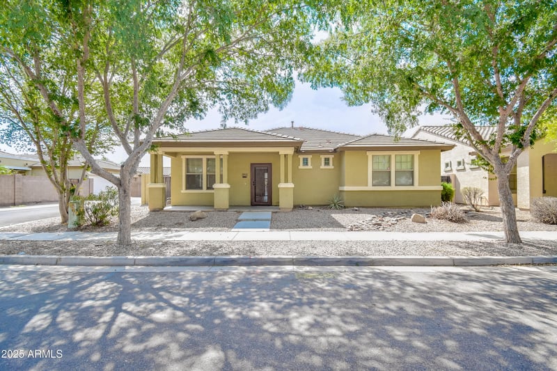 3327 Ivanhoe St, Gilbert, AZ 85295