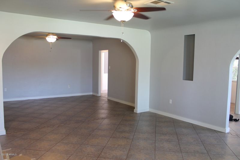 3327 N 17th Ave, Phoenix, AZ 85015