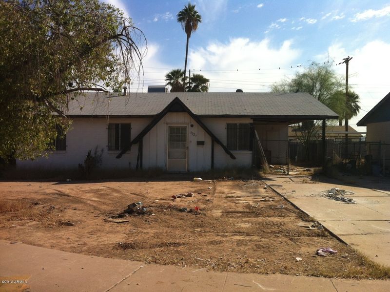 3327 N 59th Dr, Phoenix, AZ 85033