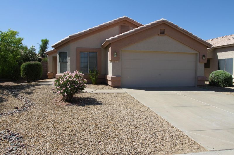 3327 W Louise Dr, Phoenix, AZ 85027