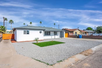 3328 Willetta St, Phoenix, AZ 85008