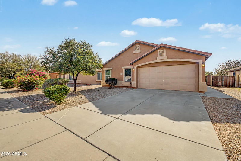 33288 N Sandstone Dr, San Tan Valley, AZ 85143