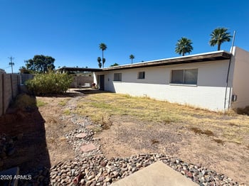3329 Charter Oak Rd, Phoenix, AZ 85032