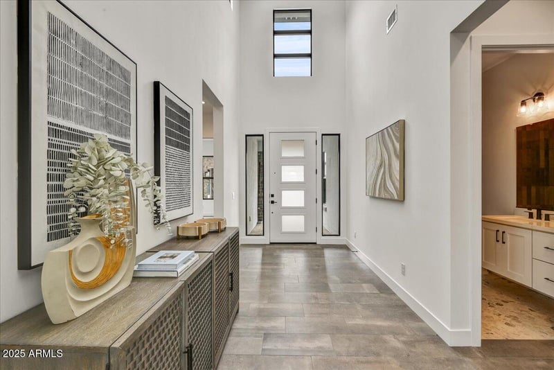 3329 Desert Dawn Dr, Phoenix, AZ 85083