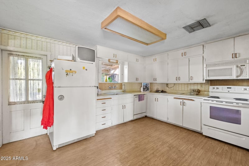 333 Cooper Rd, Chandler, AZ 85225