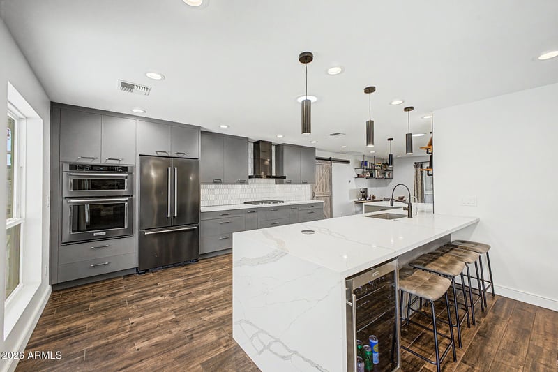 333 Deepdale Rd, Phoenix, AZ 85022