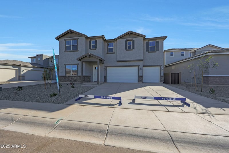 333 Flax Dr, San Tan Valley, AZ 85140