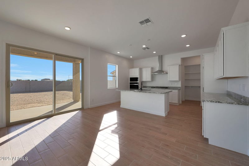 333 Flax Dr, San Tan Valley, AZ 85140