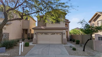 333 Redwood Ln, Phoenix, AZ 85048
